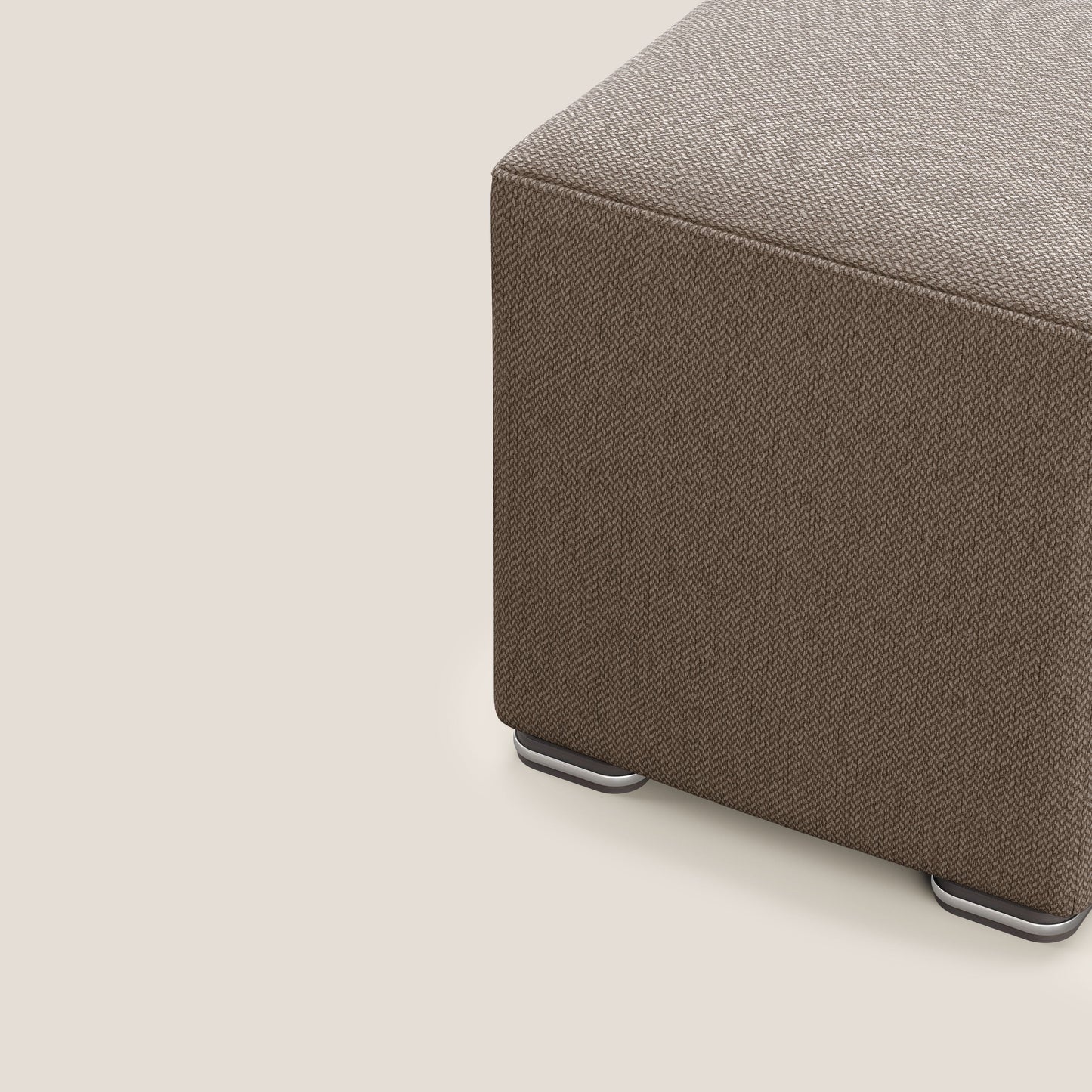 Pouf cubo in tessuto morbido smacchiabile T05 marrone