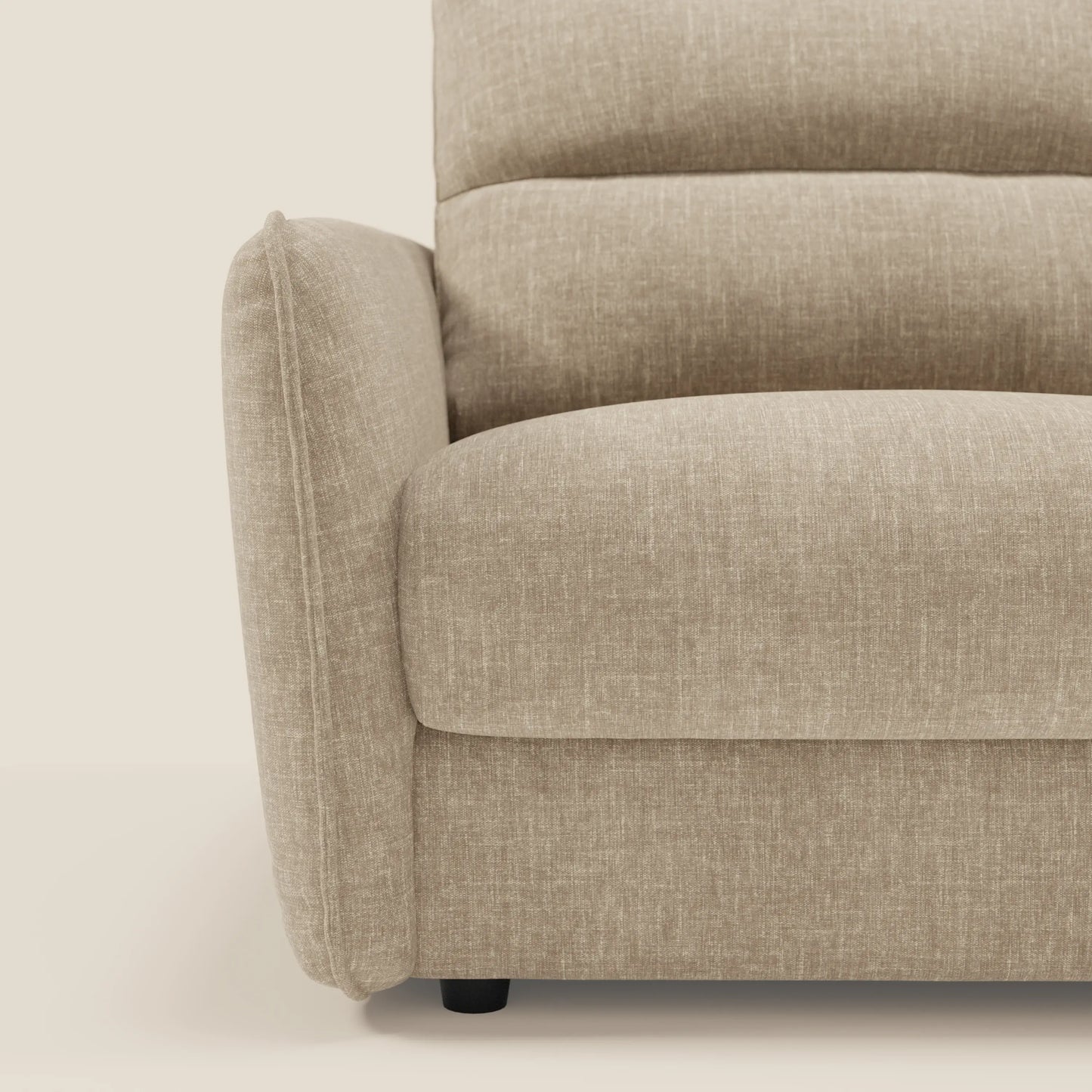 Elios Divano letto con morbidi cuscini spalliera in tessuto smacchiabile T24 beige
