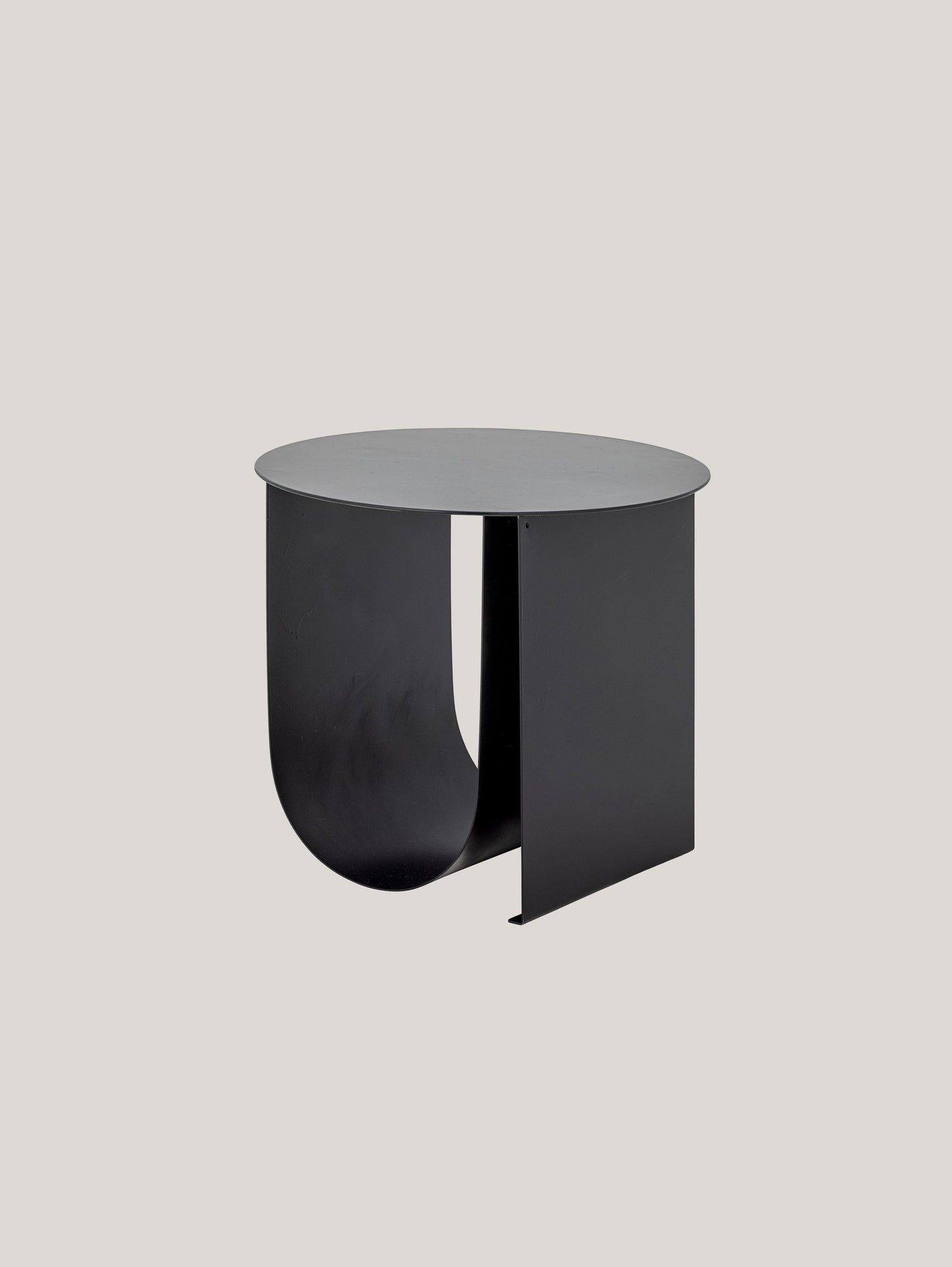 Cher tavolino moderno in metallo con spazio portariviste nero