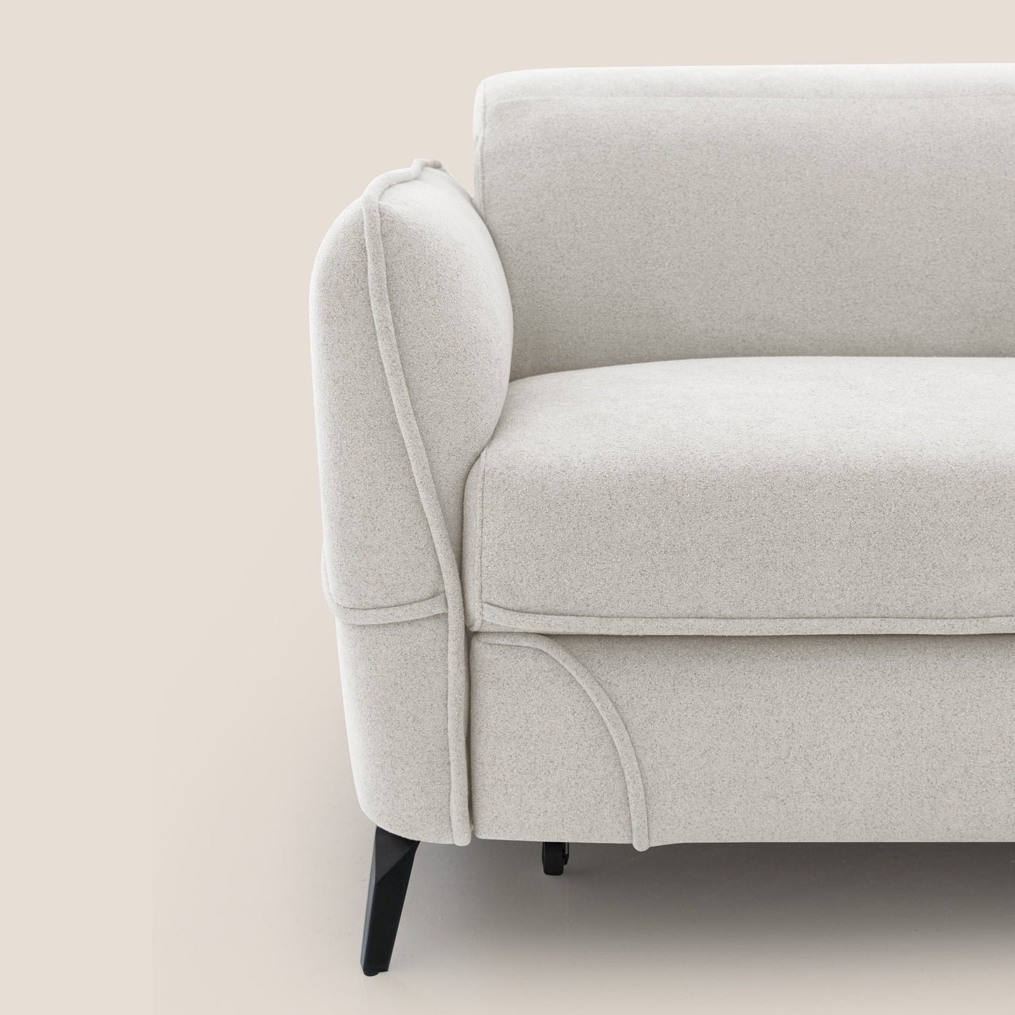 Bloom Divano con poggiapiedi estraibile piedini alti e poggiatesta reclinabili in tessuto bouclé impermeabile T07 bianco