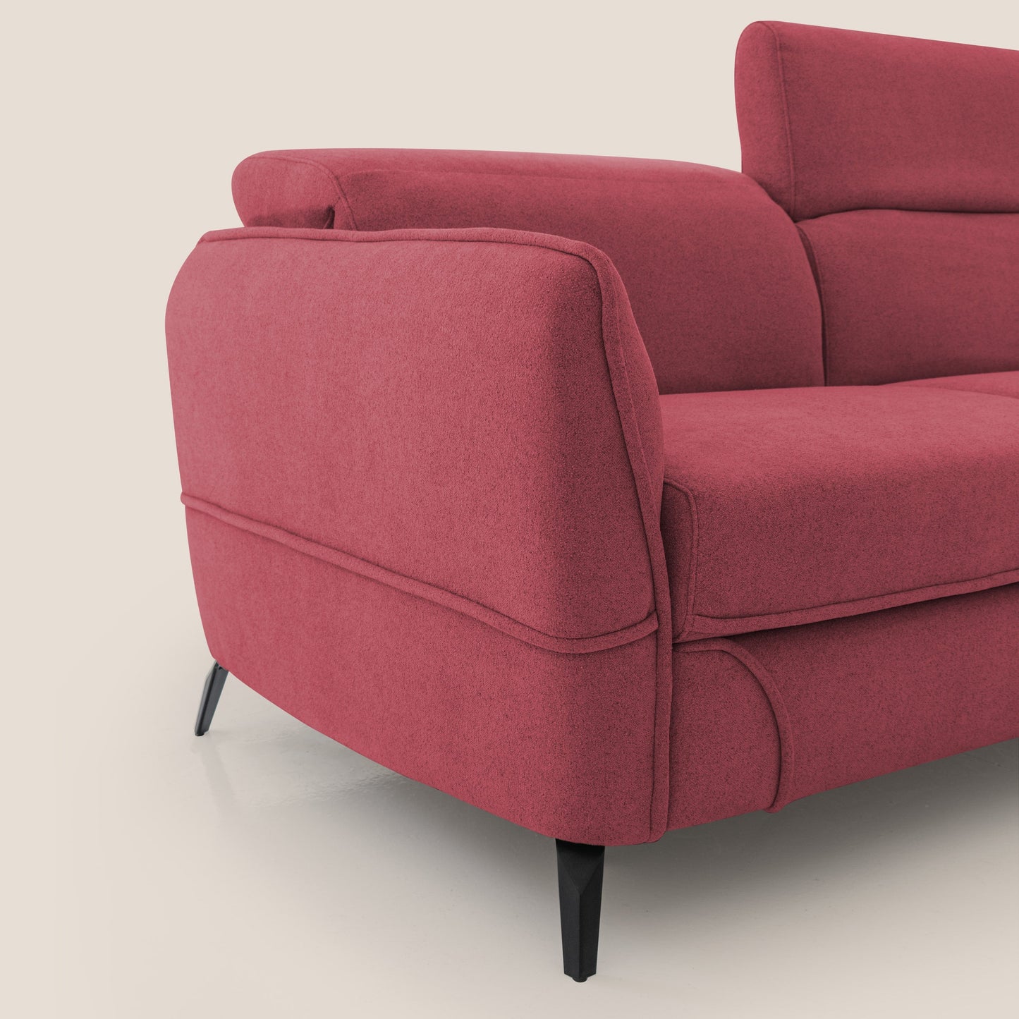 Bloom Divano con poggiapiedi estraibile piedini alti e poggiatesta reclinabili in tessuto bouclé impermeabile T07 rosso