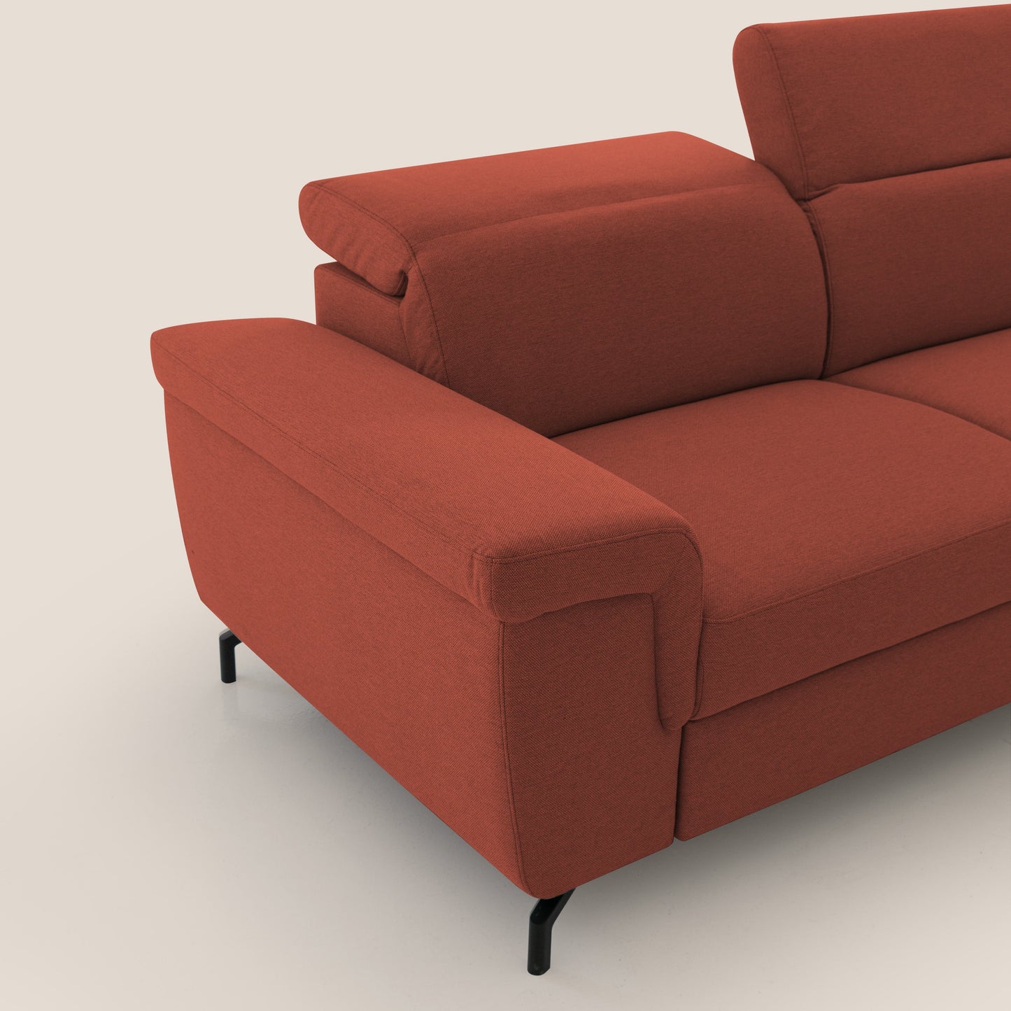 Aisha Divano con poggiapiedi estraibile piedini alti e poggiatesta reclinabili in tessuto Smacchiabile T05 rosso