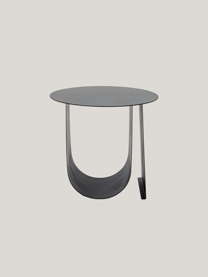 Cher tavolino moderno in metallo con spazio portariviste nero