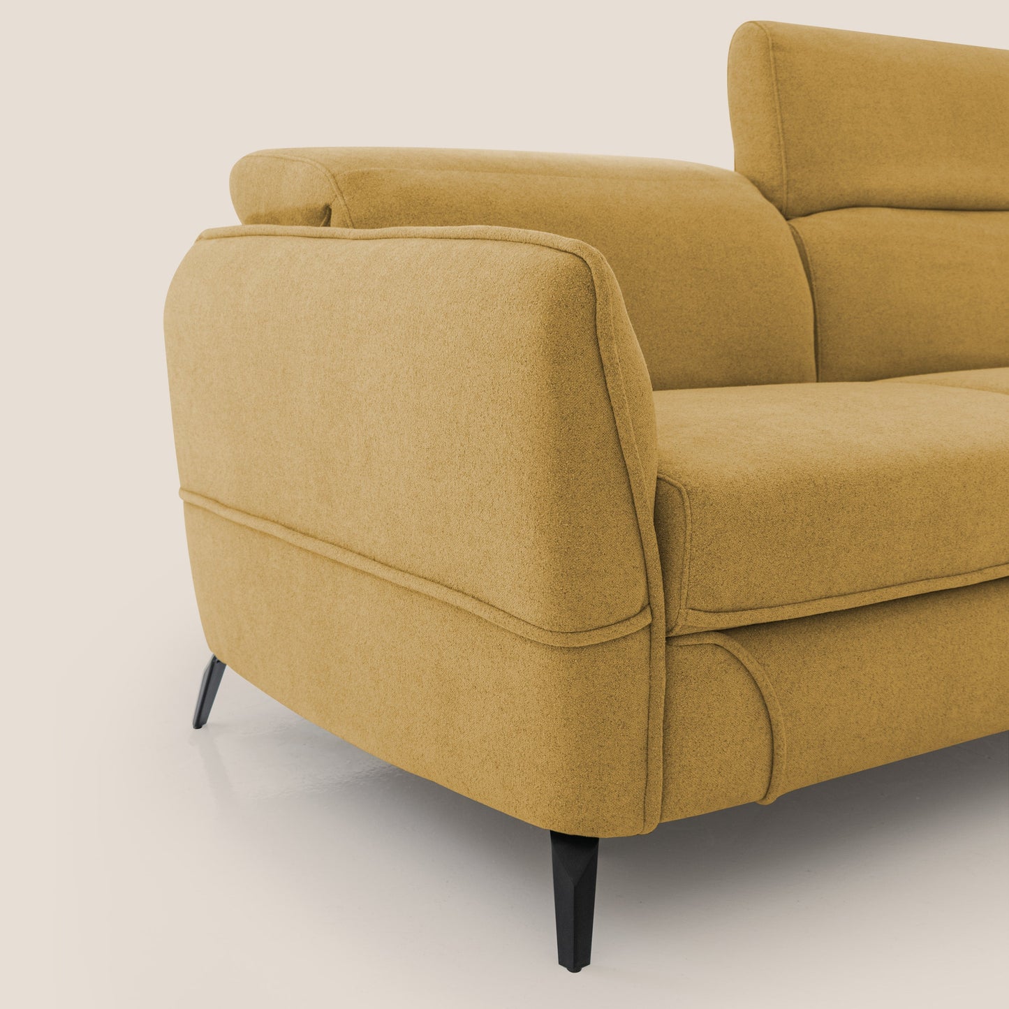 Bloom Divano con poggiapiedi estraibile piedini alti e poggiatesta reclinabili in tessuto bouclé impermeabile T07 giallo