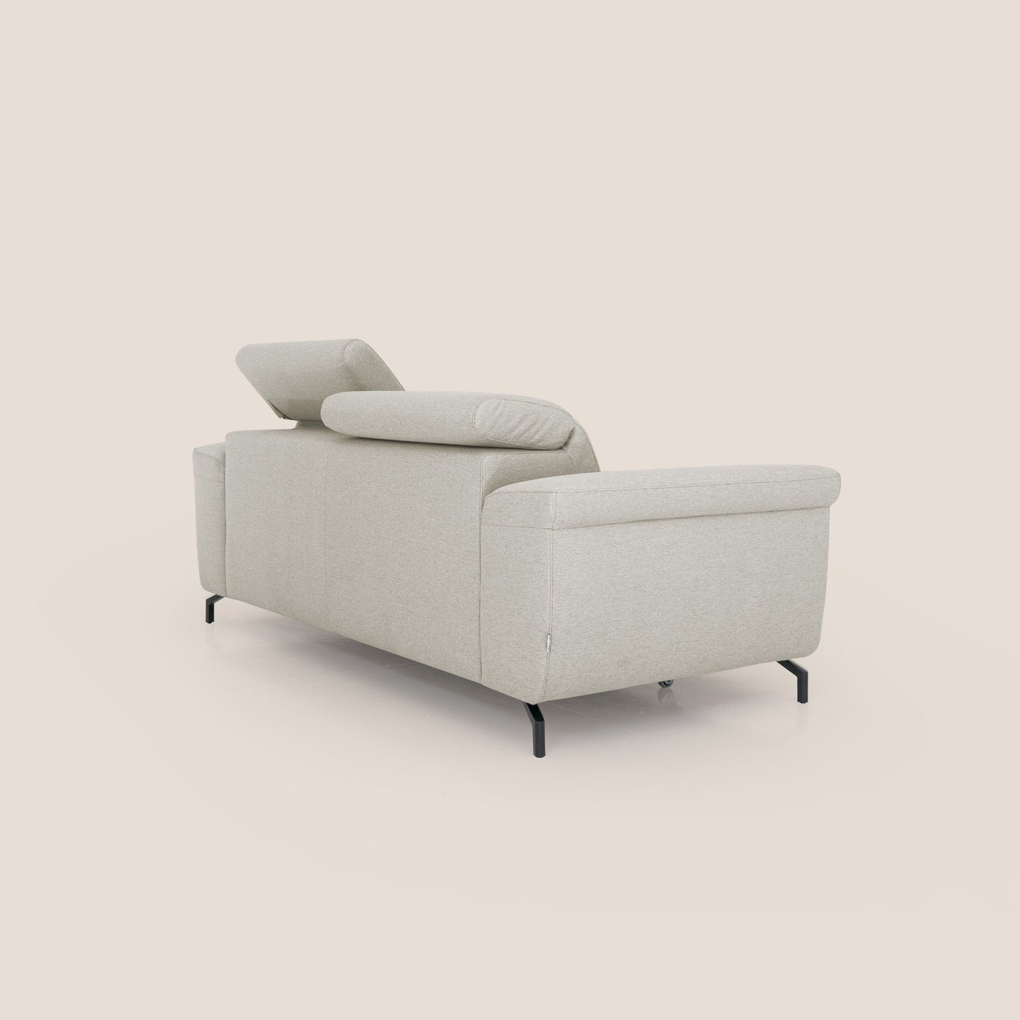 Aisha Divano con poggiapiedi estraibile piedini alti e poggiatesta reclinabili in tessuto Smacchiabile T05 panna