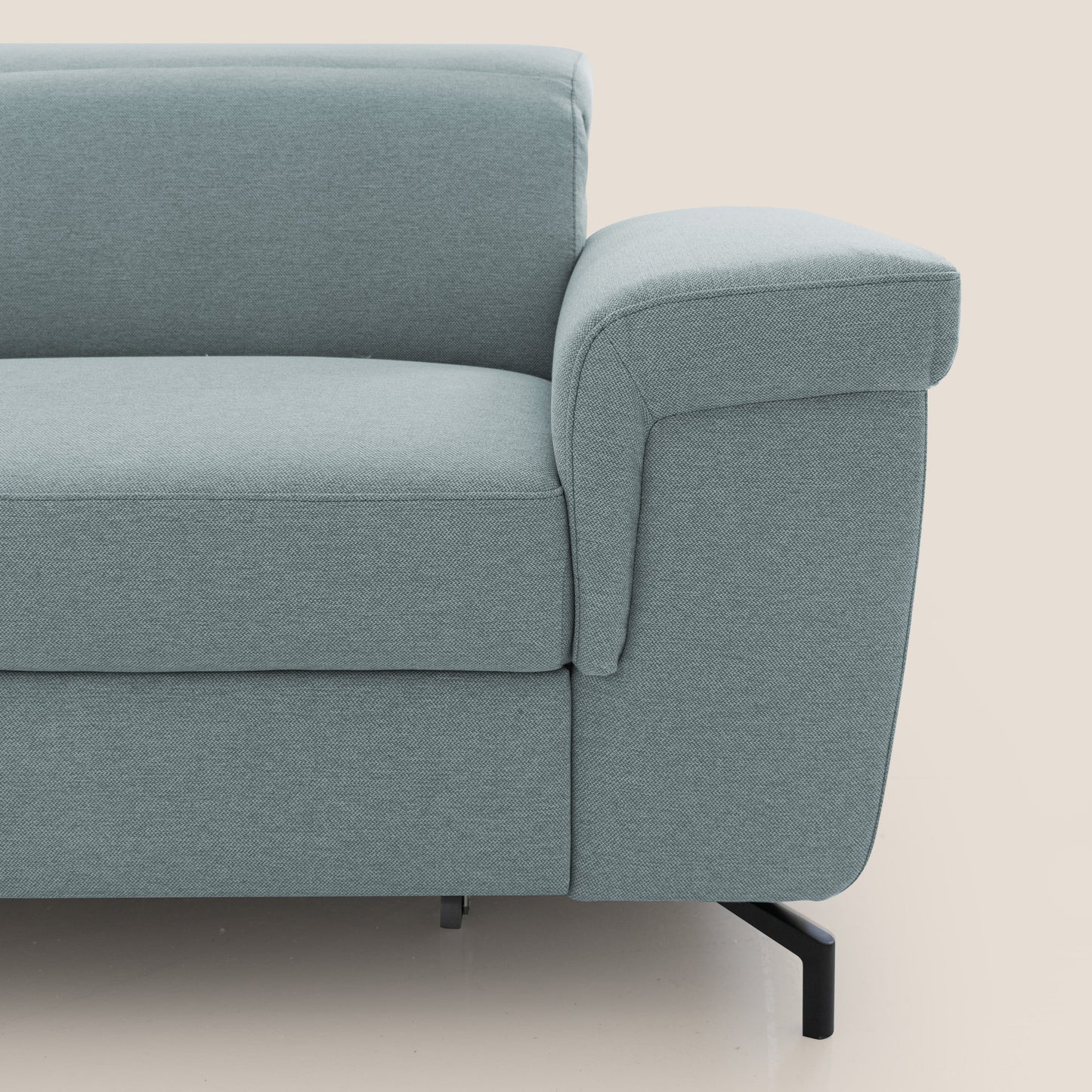 Aisha Divano con poggiapiedi estraibile piedini alti e poggiatesta reclinabili in tessuto Smacchiabile T05 carta da zucchero