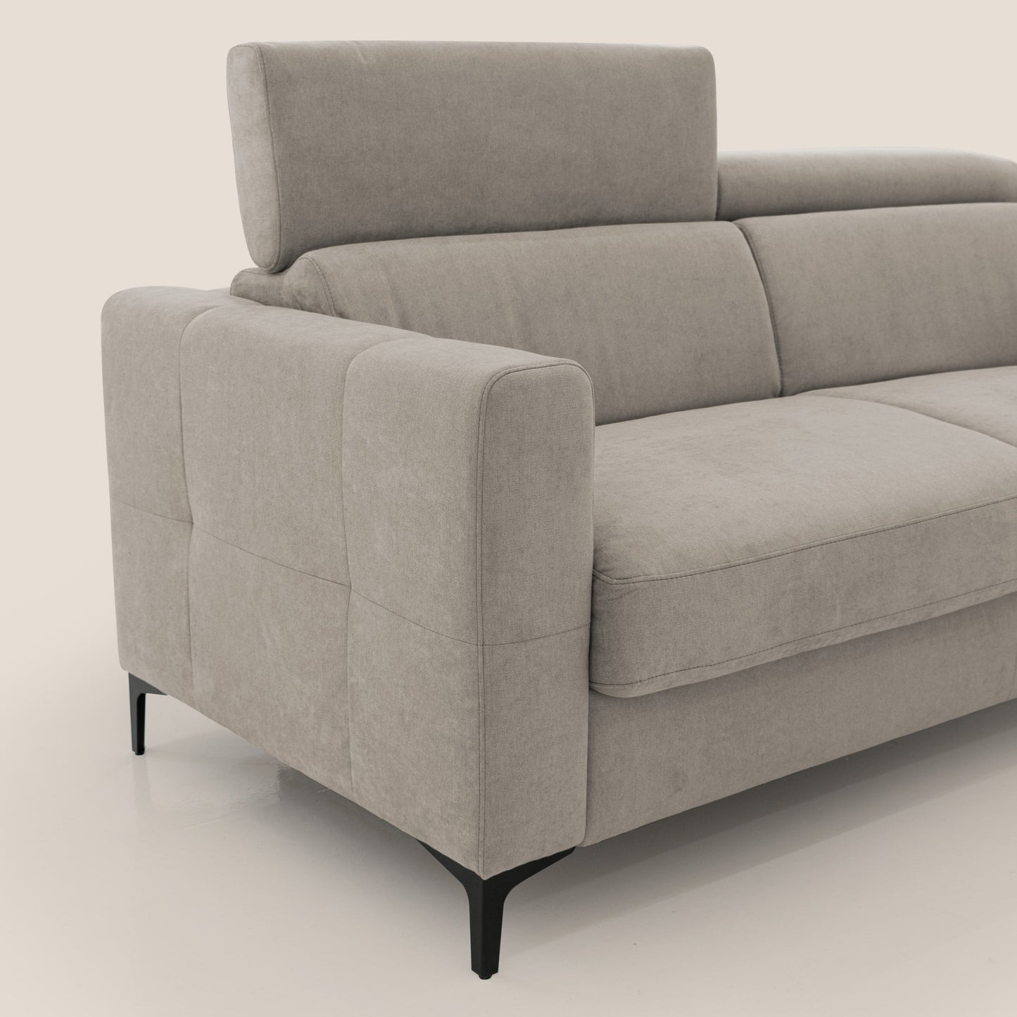 Gardenia divano letto materasso alto 18 cm con poggiatesta reclinabili e rivestimento impermeabile T02 beige