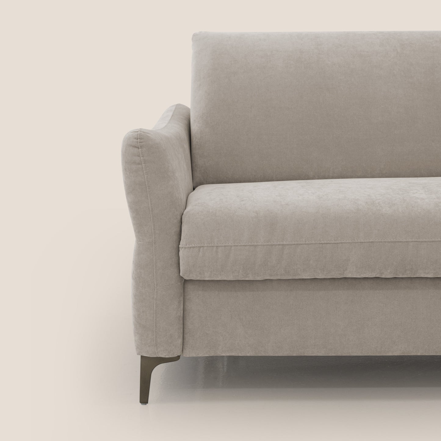 Dalia divano letto con materasso H18 cm e piedi alti in raffinato tessuto smacchiabile T17 beige