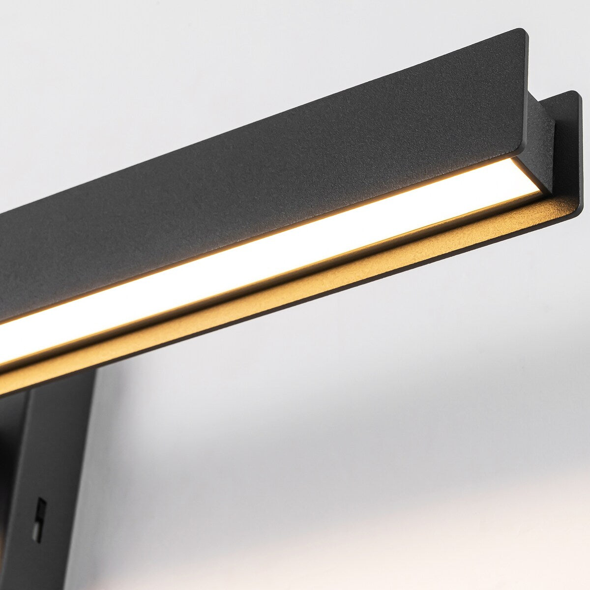 1-Light Modern Linear Black Bathroom Vanity Light Color-Changing Dimmable Rotatable Integrated LED Wall Sconce