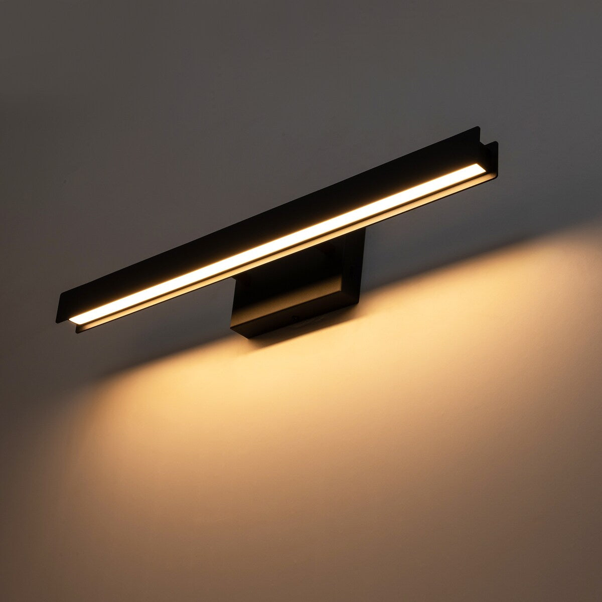 1-Light Modern Linear Black Bathroom Vanity Light Color-Changing Dimmable Rotatable Integrated LED Wall Sconce