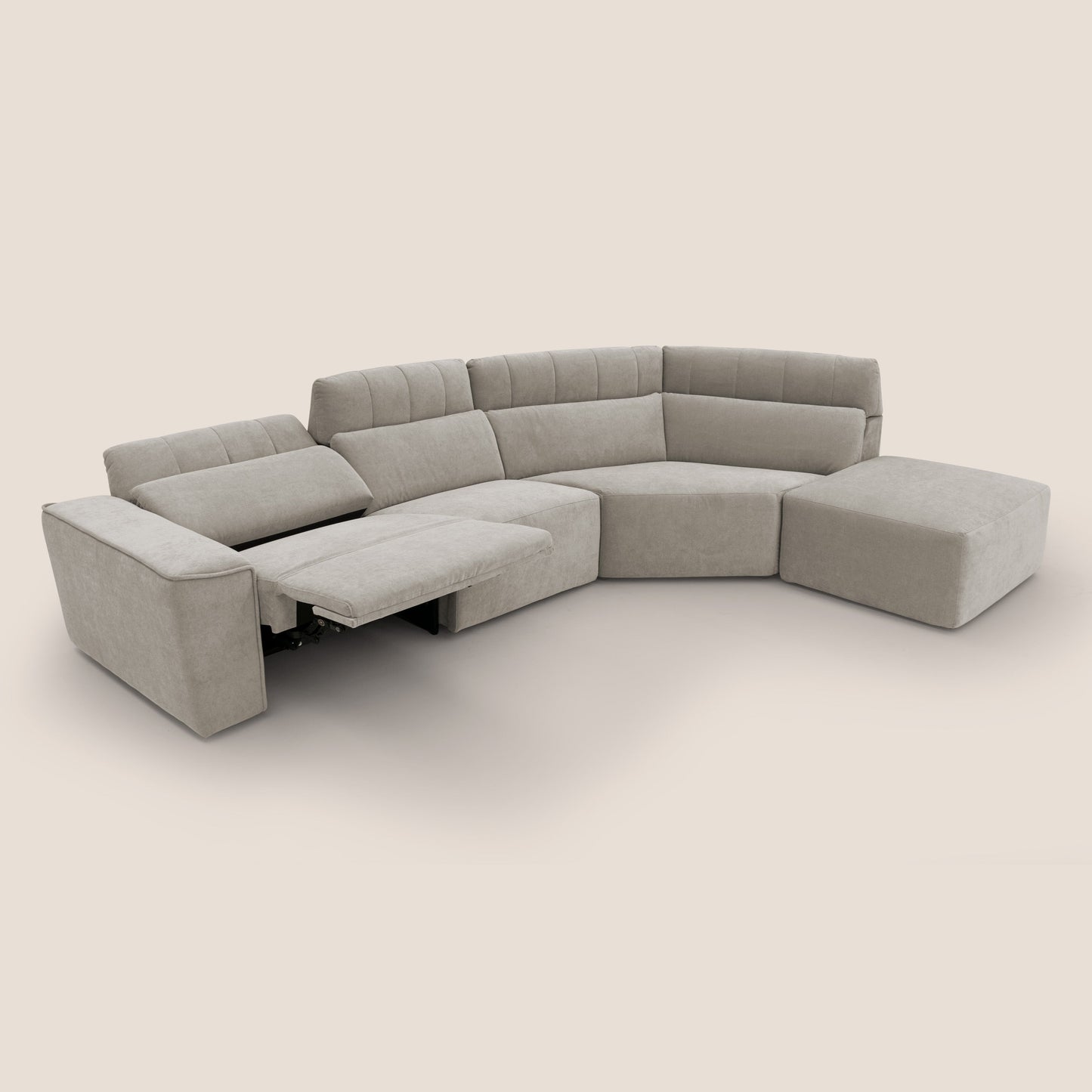 Clark Divano angolare con opzione relax elettrico in tessuto smacchiabile impermeabile T17 beige