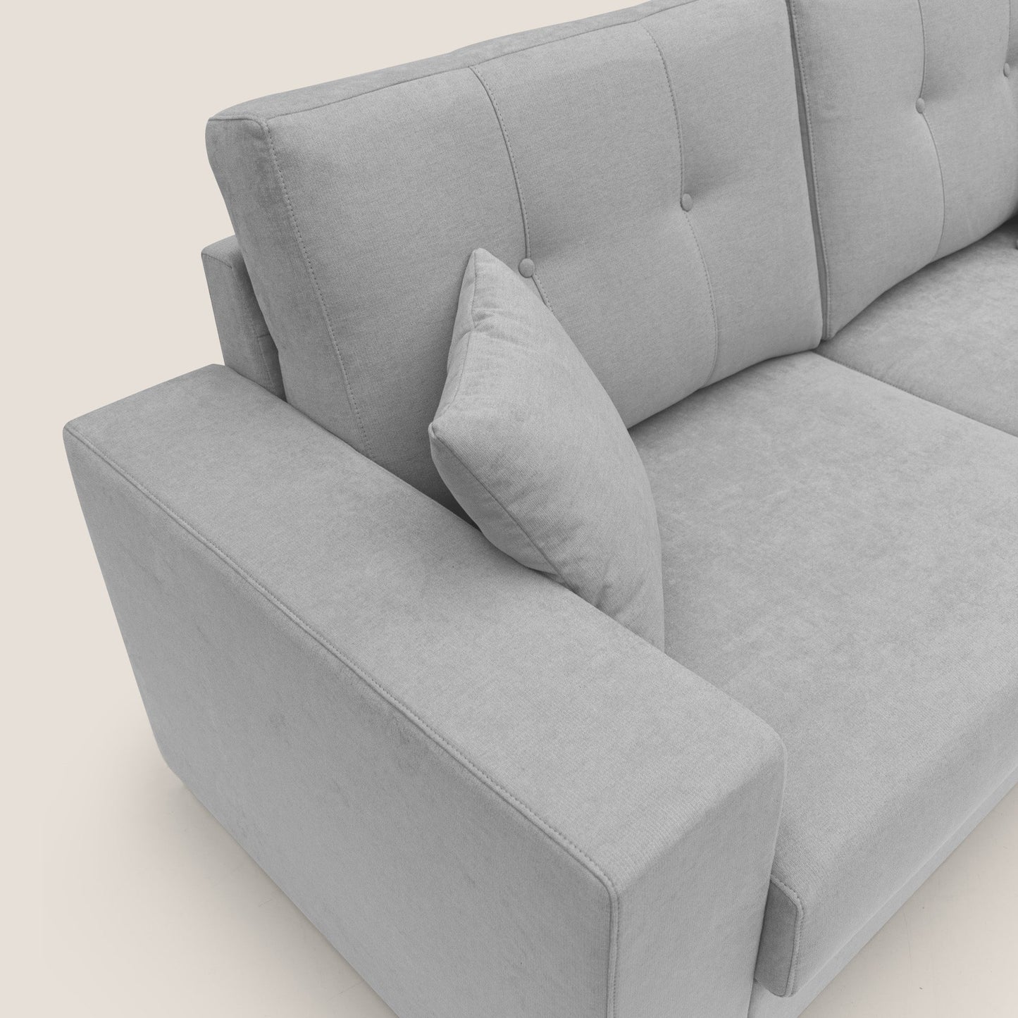 Divano Giove in morbido tessuto impermeabile T02 grigio chiaro