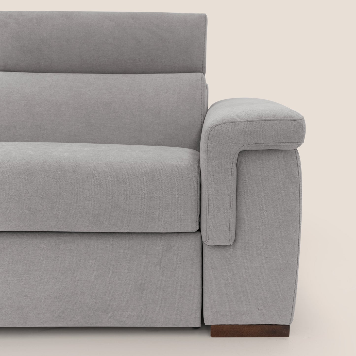 Giunone divano letto con materasso alto 18 cm e poggiatesta reclinabili in tessuto impermeabile T02 grigio chiaro 