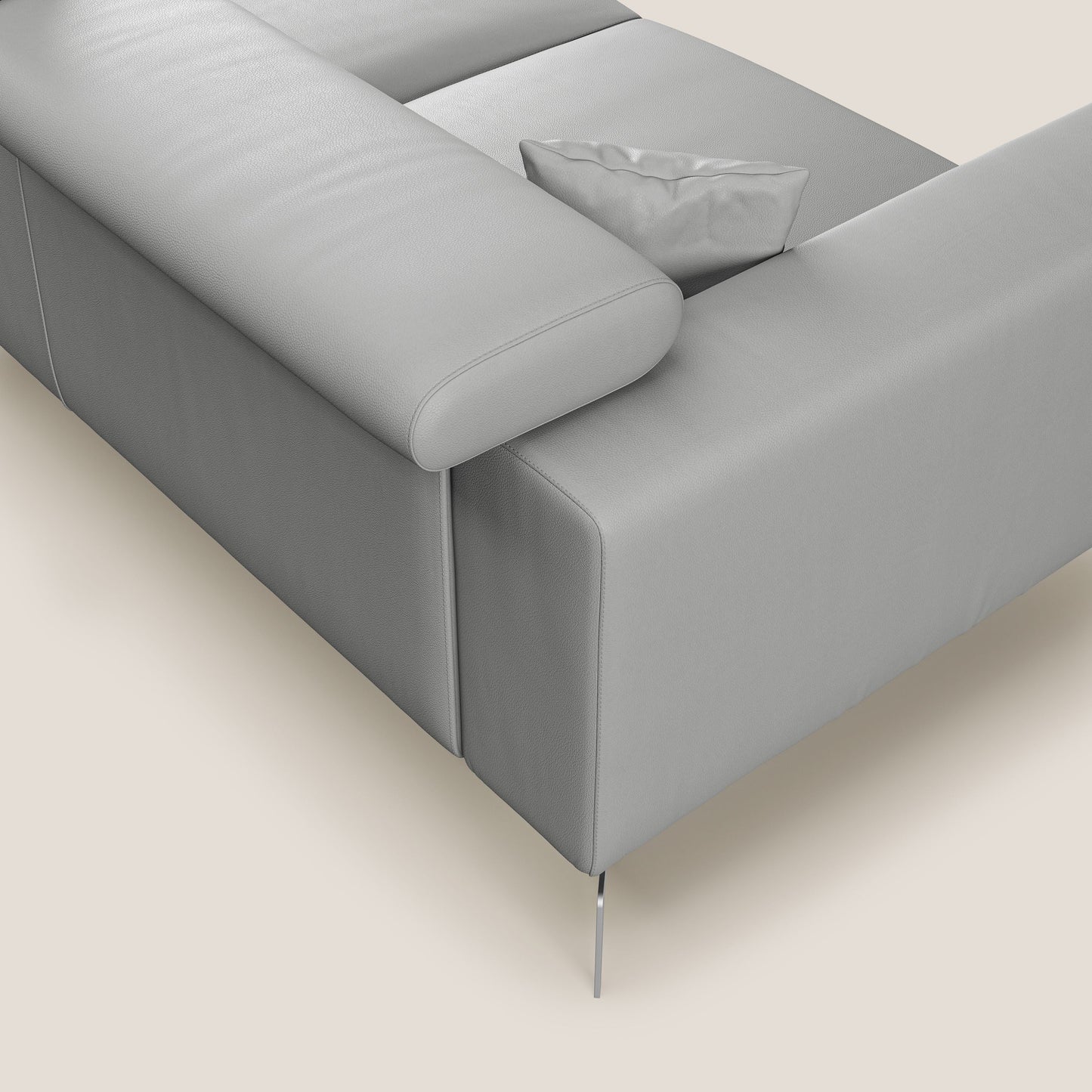 Blade Divano moderno angolare con poggiatesta reclinabili in Ecopelle T04 grigio chiaro