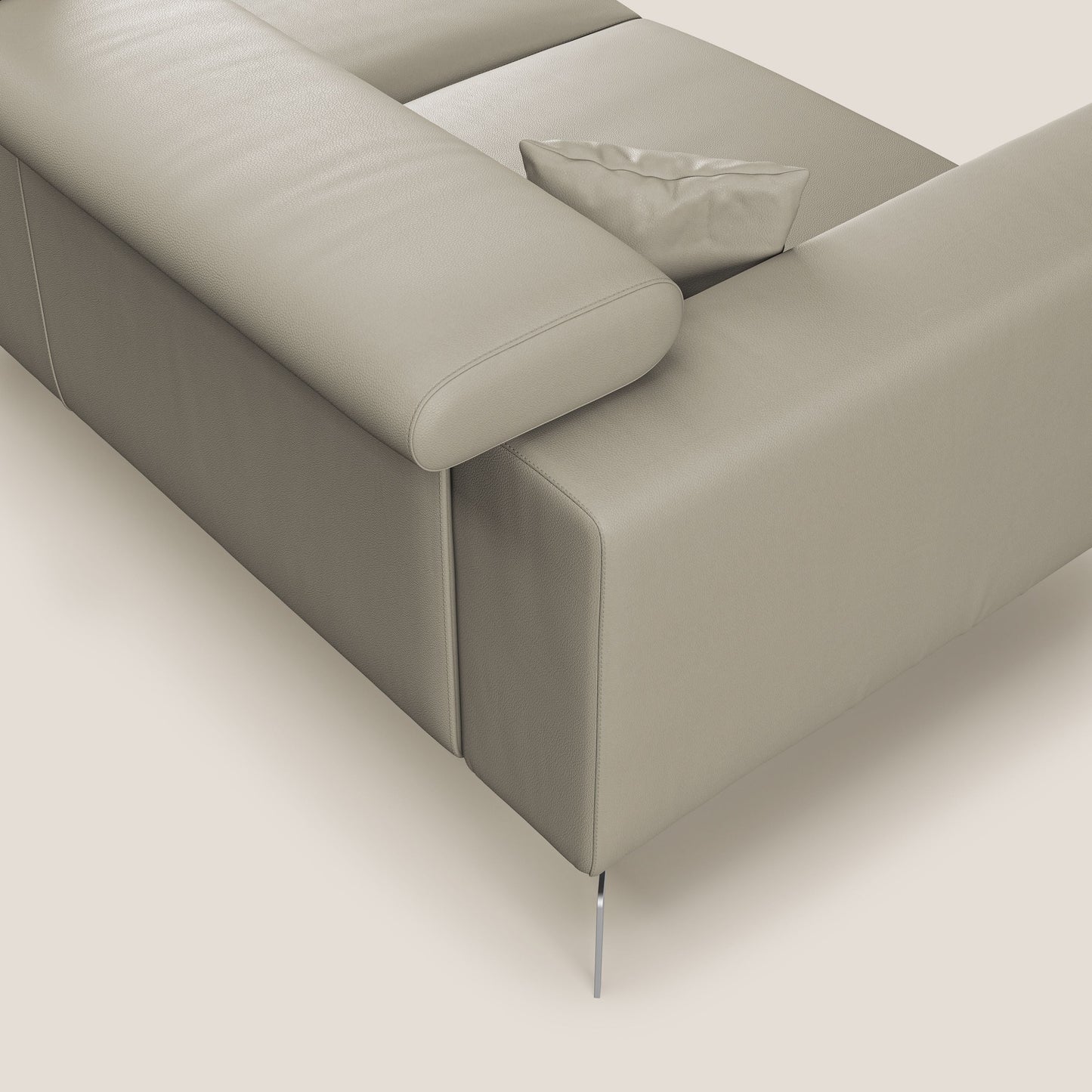 Blade Divano moderno angolare con poggiatesta reclinabili in Ecopelle T04 tortora