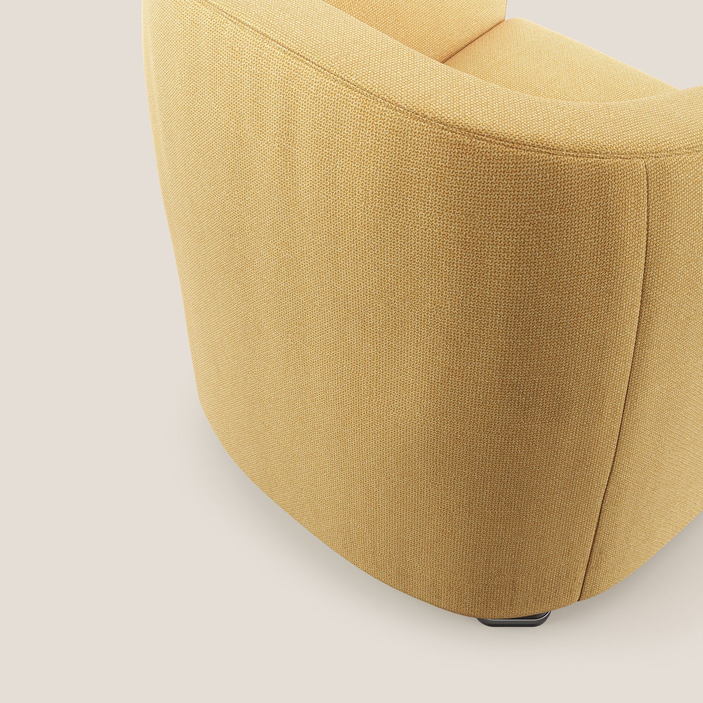 Cloe Poltroncina in tessuto smacchiabile con acqua QuickClean T08 giallo