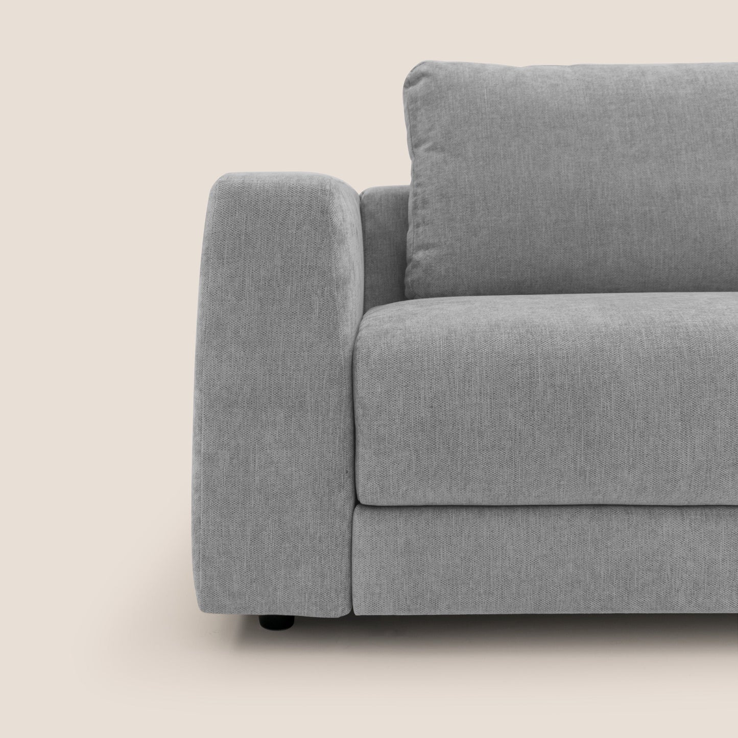 Freia Divano letto minimal materasso h15 cm con morbidi schienali in tessuto impermeabile T14 grigio chiaro