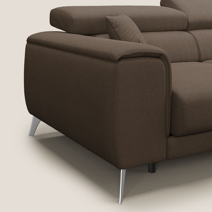 Fusion Divano angolare con sedute scorrevoli in tessuto morbido smaltabile T05 marrone