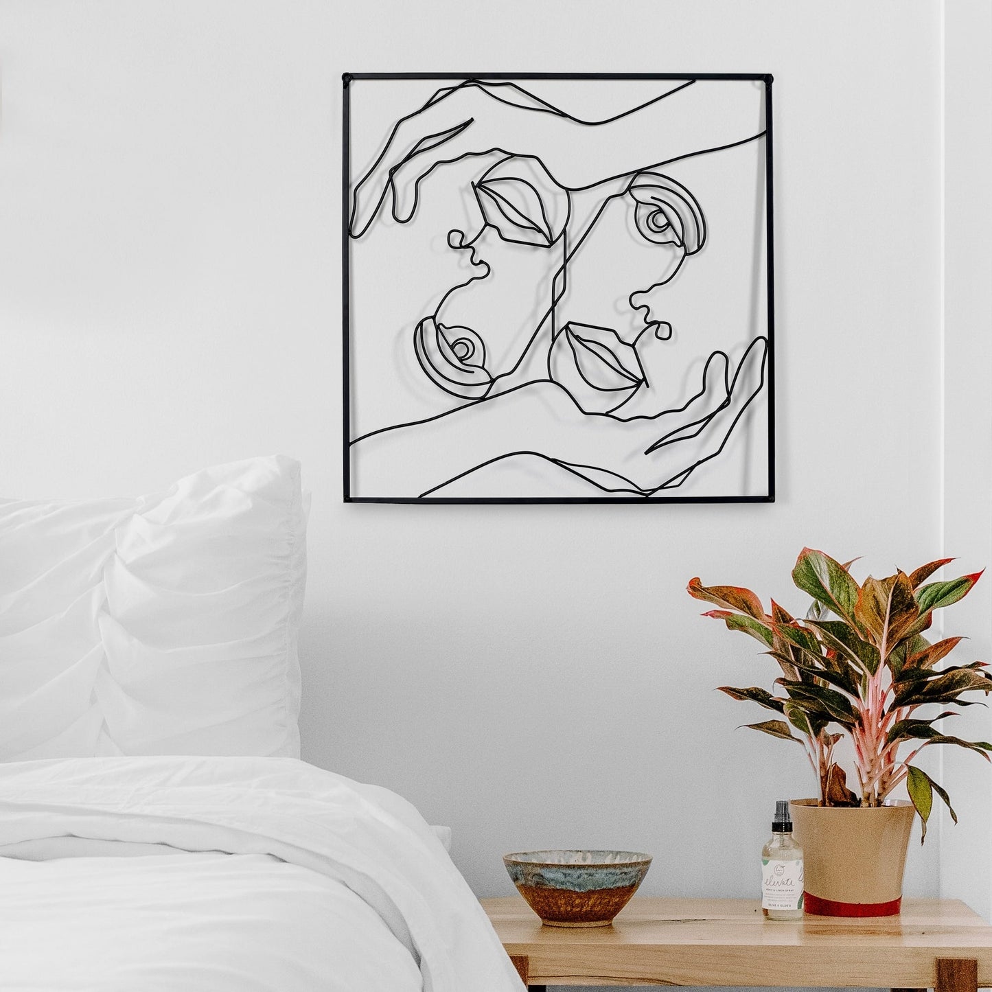 Adeco Metal Square Frame Wall Decor