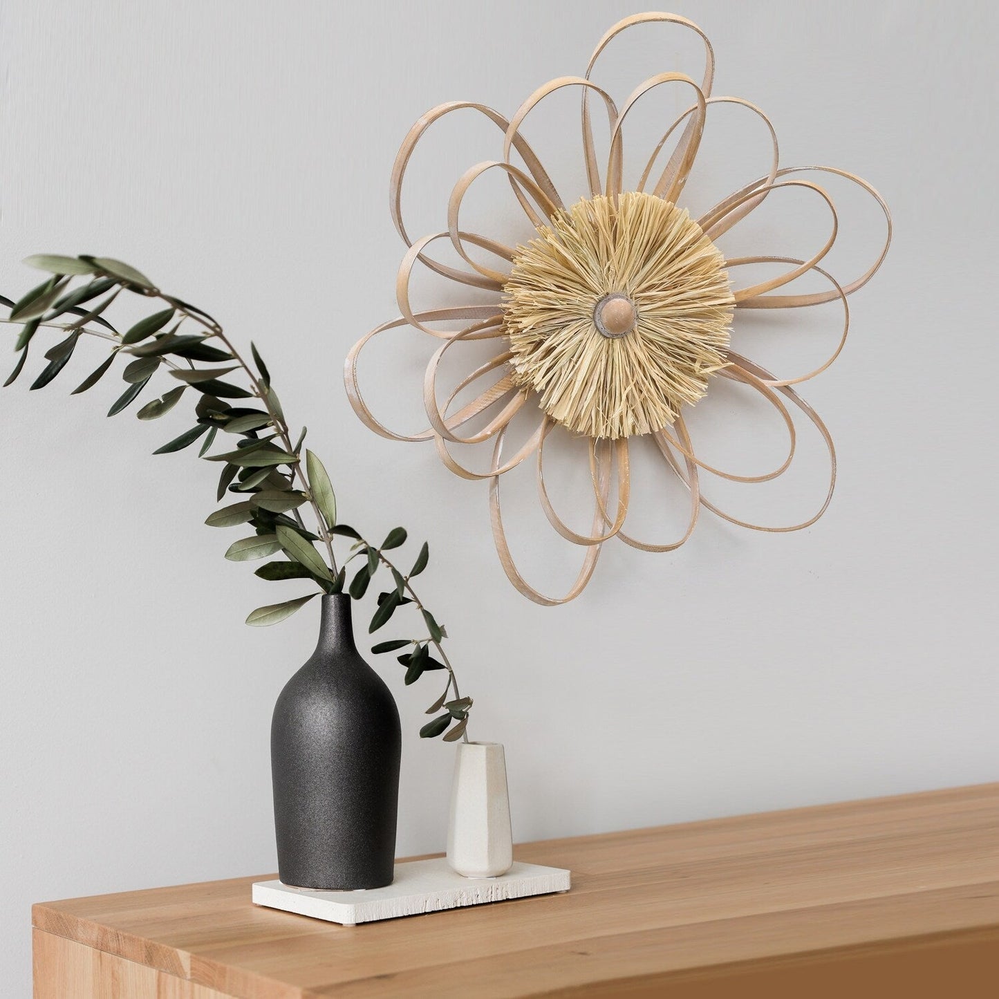 Adeco Wooden Farmhouse Flower Hand Knitted Raffia Straw Wall Decor