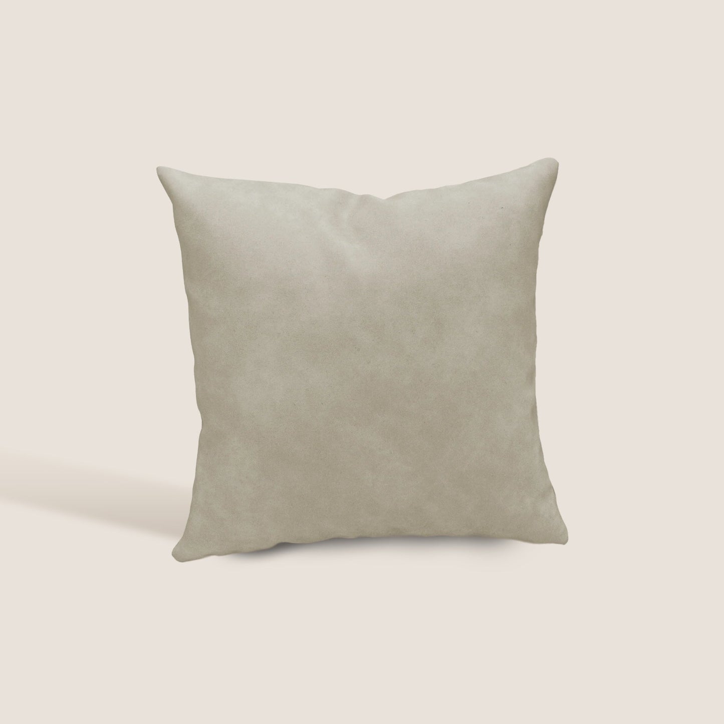 Atlanta cuscino quadrato disponibile in diversi colori realizzato in ecopelle primofiore beige