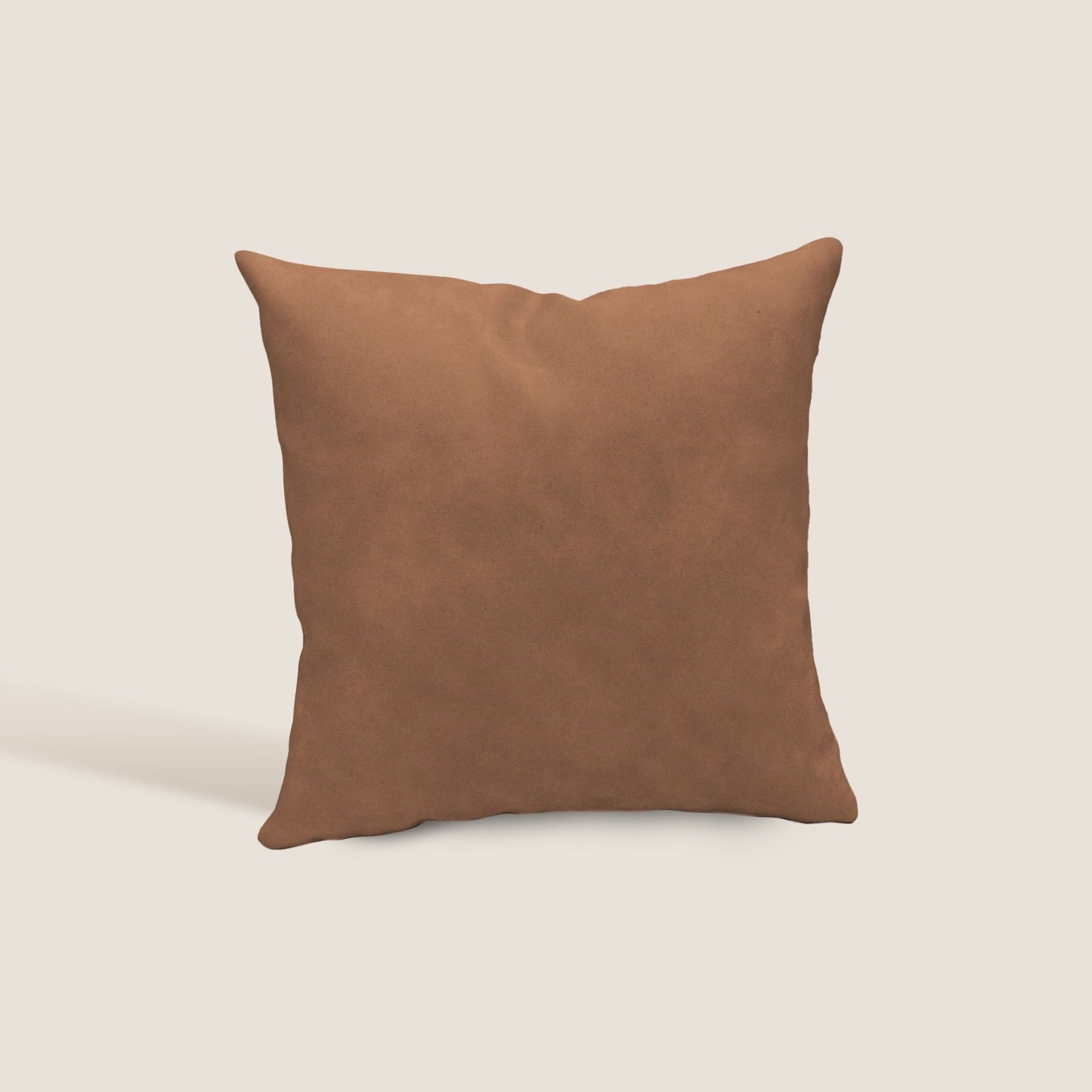 Atlanta cuscino quadrato disponibile in diversi colori realizzato in ecopelle primofiore cuoio