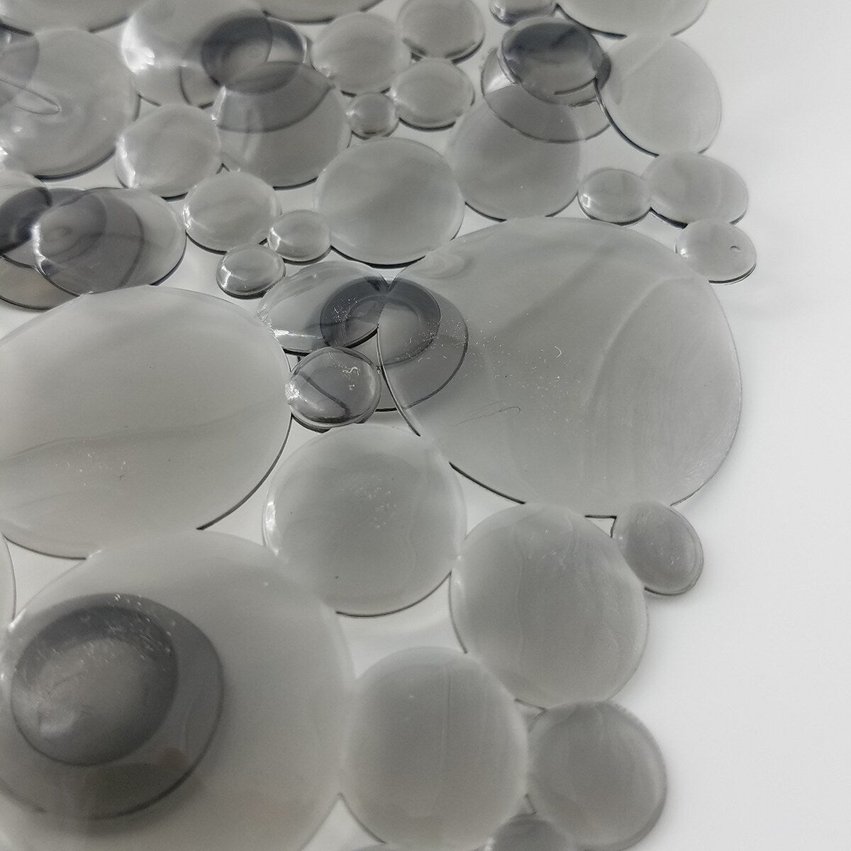 Bubbles Non-Slip Oval Bathtub Mat 28 L x 15 W