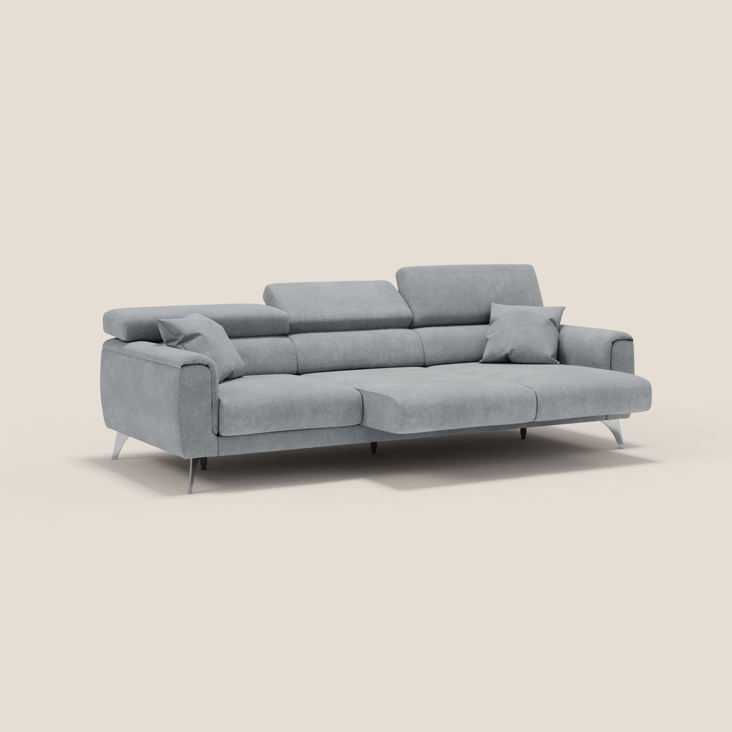 Caravaggio divano con 3 sedute allungabili indipendenti e poggiatesta reclinabili in tessuto impermeabile T02 grigio chiaro