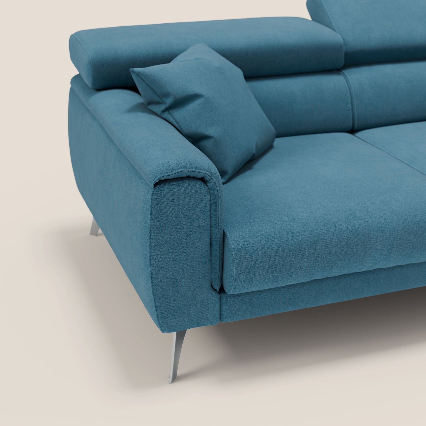 Caravaggio divano con 3 sedute allungabili indipendenti e poggiatesta reclinabili in tessuto impermeabile T02 azzurro