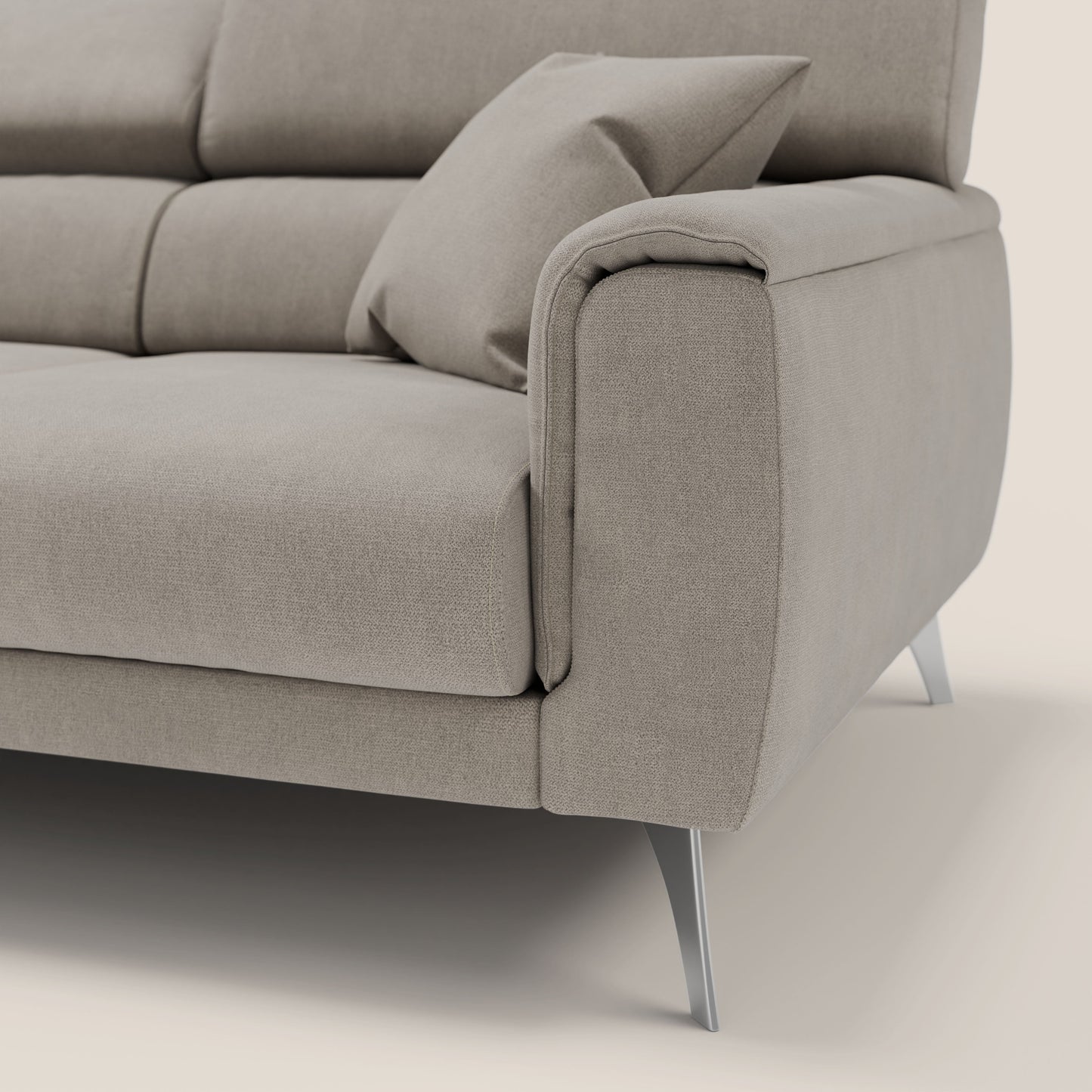 Caravaggio divano con 3 sedute allungabili indipendenti e poggiatesta reclinabili in tessuto impermeabile T02 beige