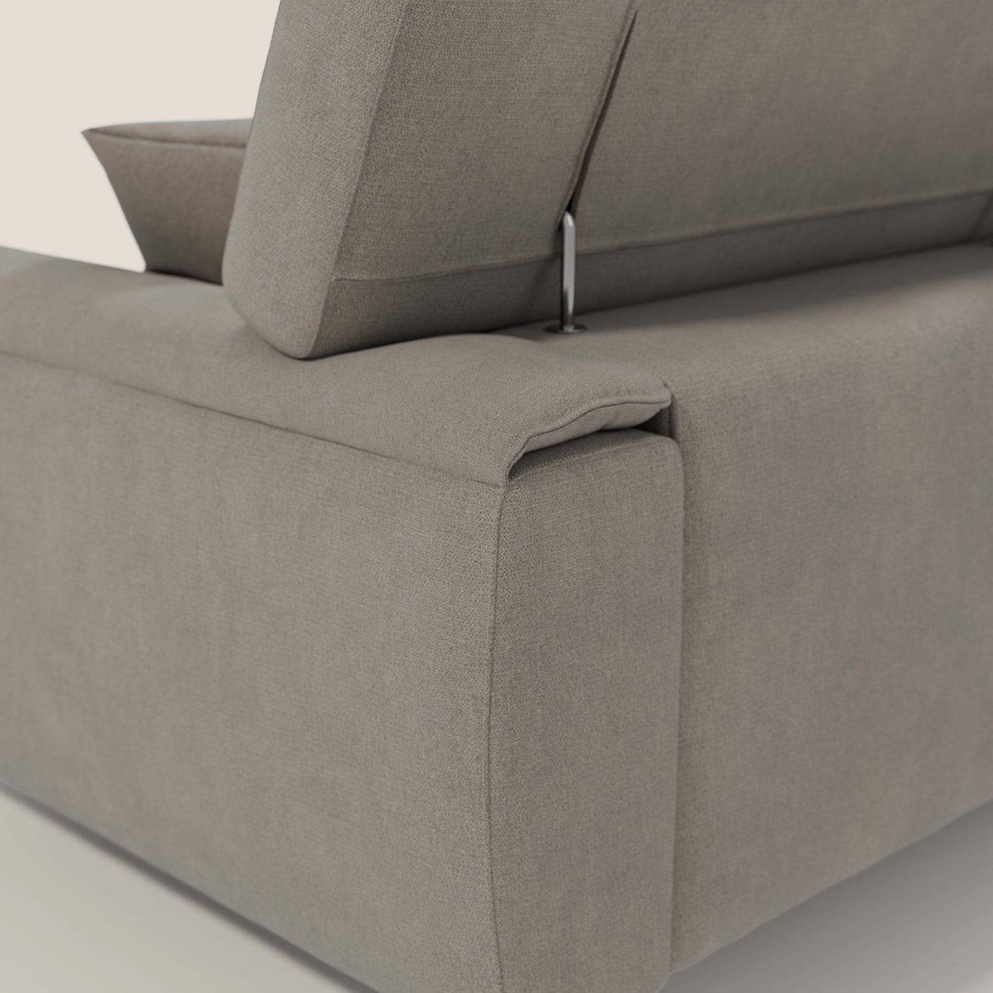 Caravaggio divano con 3 sedute allungabili indipendenti e poggiatesta reclinabili in tessuto impermeabile T02 beige