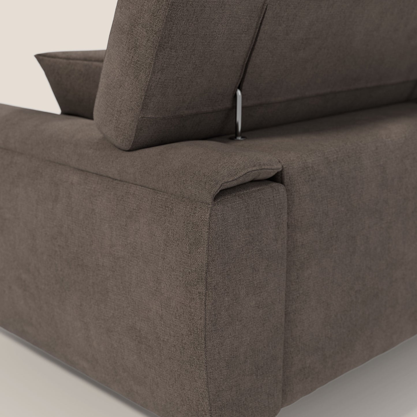 Caravaggio divano con 3 sedute allungabili indipendenti e poggiatesta reclinabili in tessuto impermeabile T02 marrone