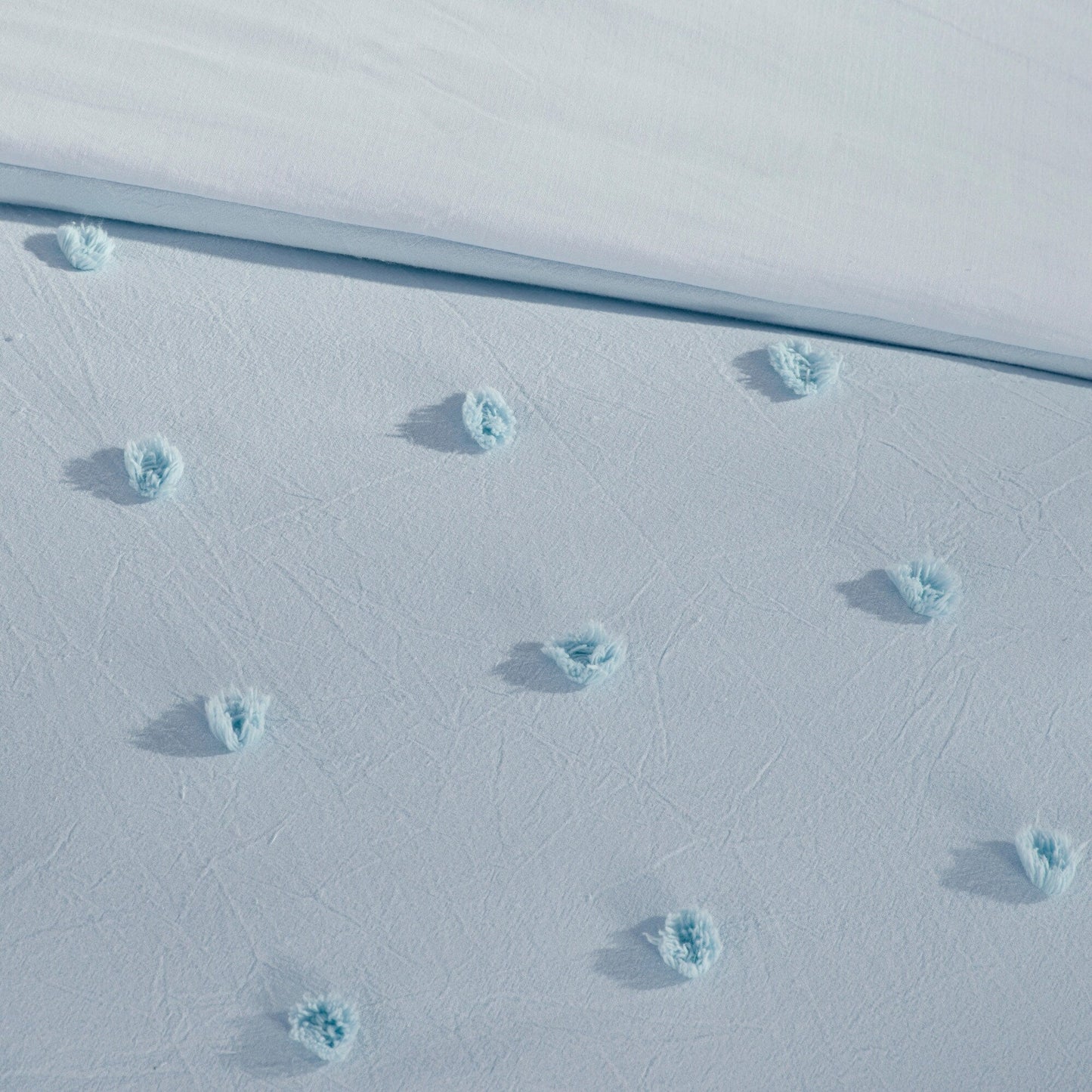 Intelligent Design Maize Cotton Jacquard Duvet Cover Set with Euro Shams and Throw Pillows