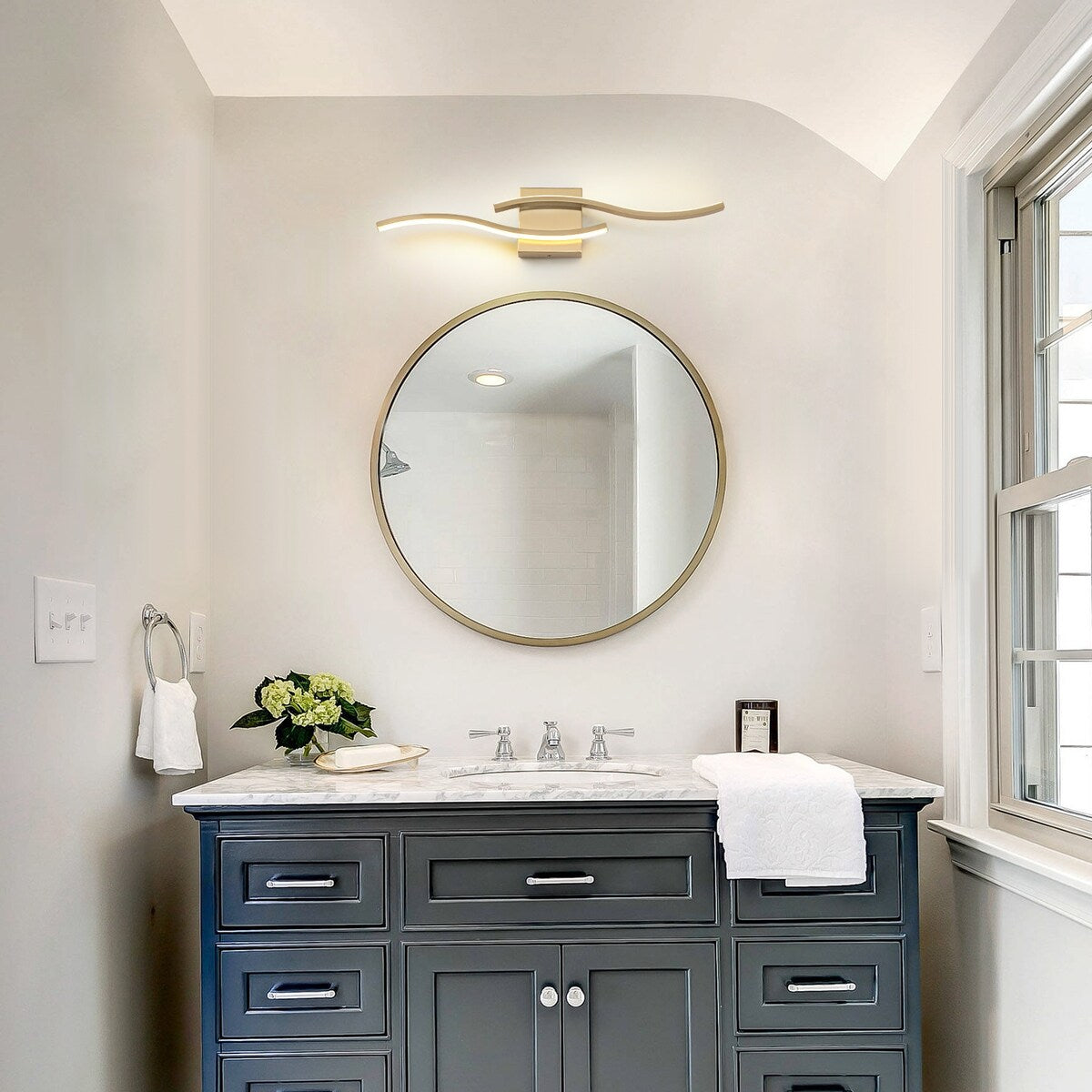 Curve Linear LED Dimmable 23.6-in W Bathroom Vanity Light Cool/Warm Light Wall Sconce