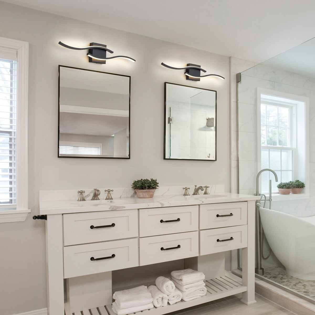 Curve Linear LED Dimmable 23.6-in W Bathroom Vanity Light Cool/Warm Light Wall Sconce