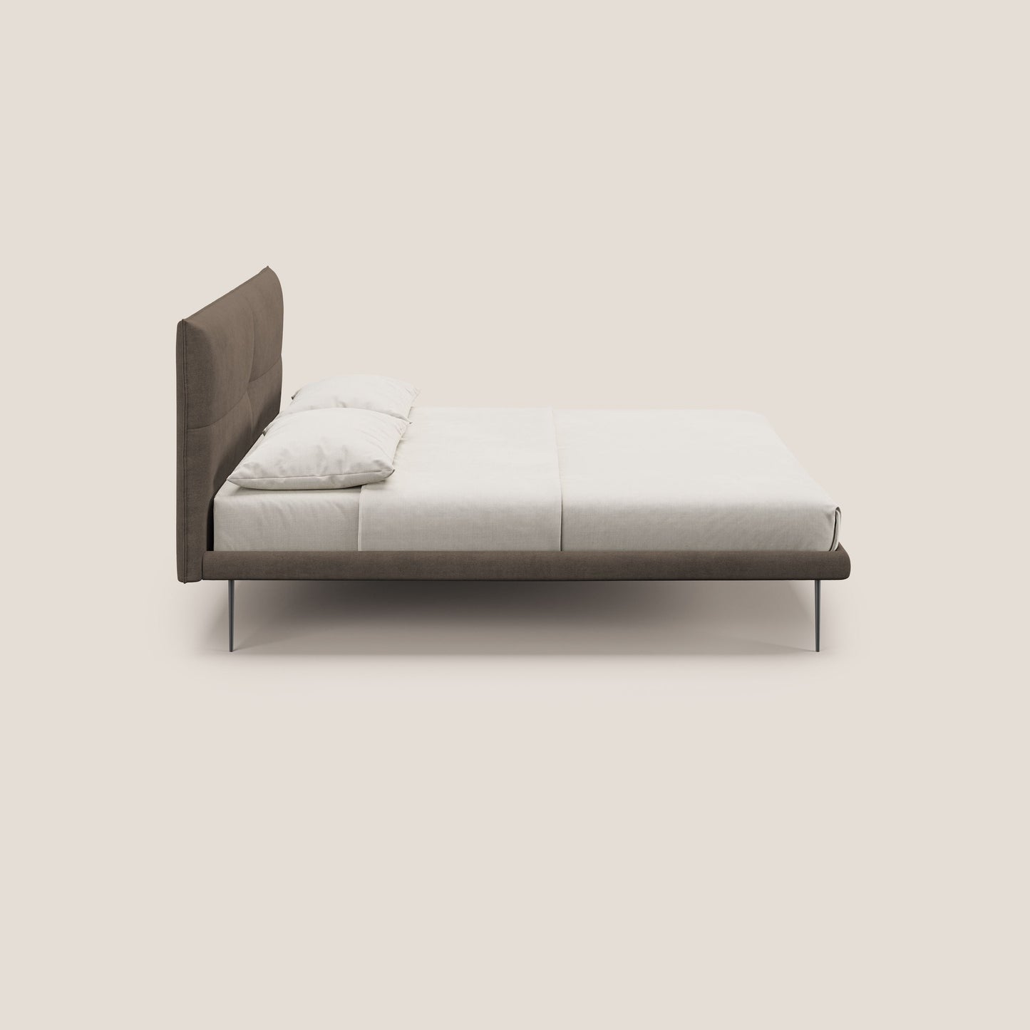 Akiko letto imbottito con piedi alti in metallo in tessuto impermeabile T02 marrone 