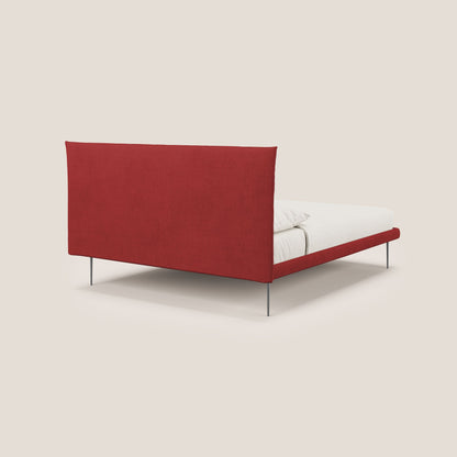 Akiko letto imbottito con piedi alti in metallo in tessuto impermeabile T02 rosso 