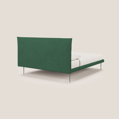 Akiko letto imbottito con piedi alti in metallo in tessuto impermeabile T02 verde 