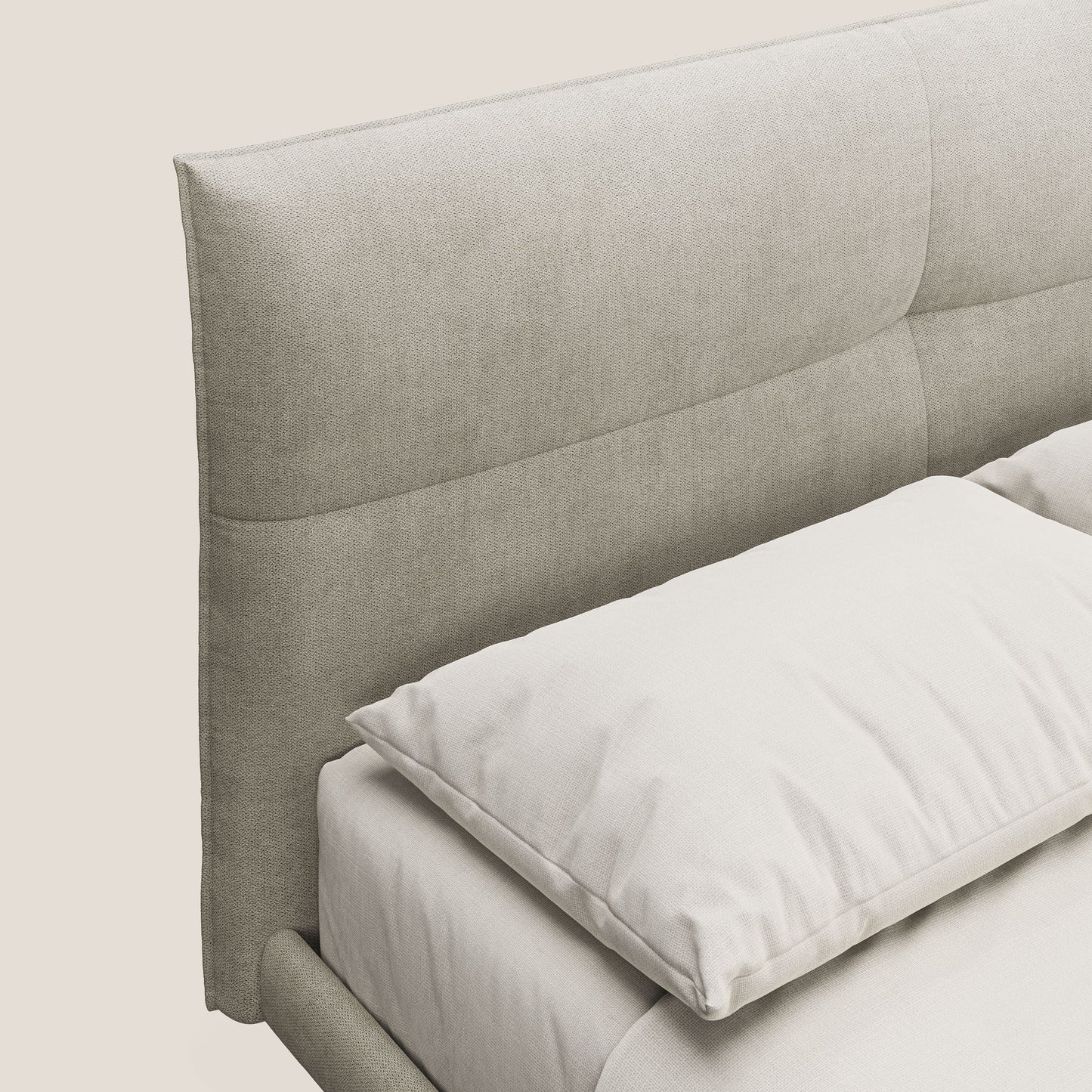 Akiko letto imbottito con piedi alti in metallo in tessuto impermeabile T02 panna 