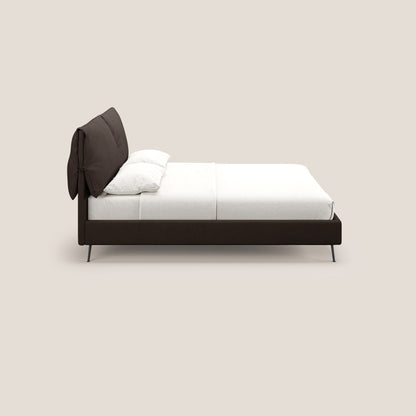 Artemisia letto imbottito con piedini alti sfoderabile in tessuto smacchiabile T17 marrone 