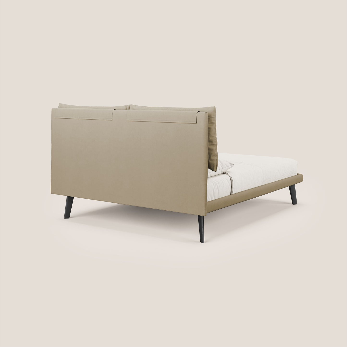 Astrid letto imbottito con piedi in legno in microfibra smacchiabile T11 beige 