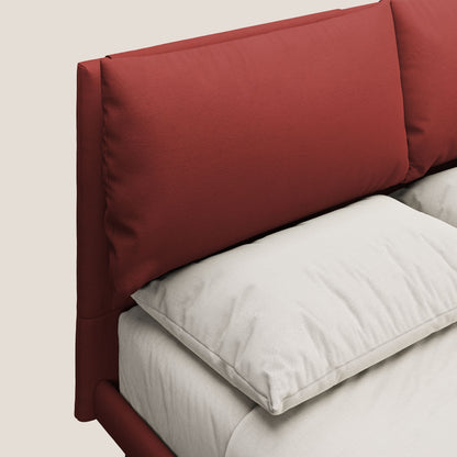 Astrid letto imbottito con piedi in legno in microfibra smacchiabile T11 rosso 