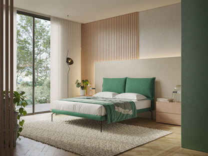 Bice letto imbottito con cuscini e piedi alti in metallo in tessuto impermeabile T02 verde 