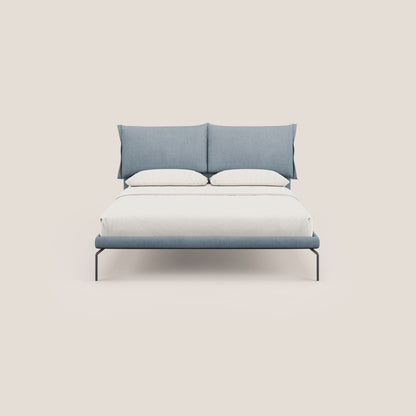 Bice letto imbottito con cuscini e piedi alti in metallo in tessuto impermeabile T02 carta da zucchero 