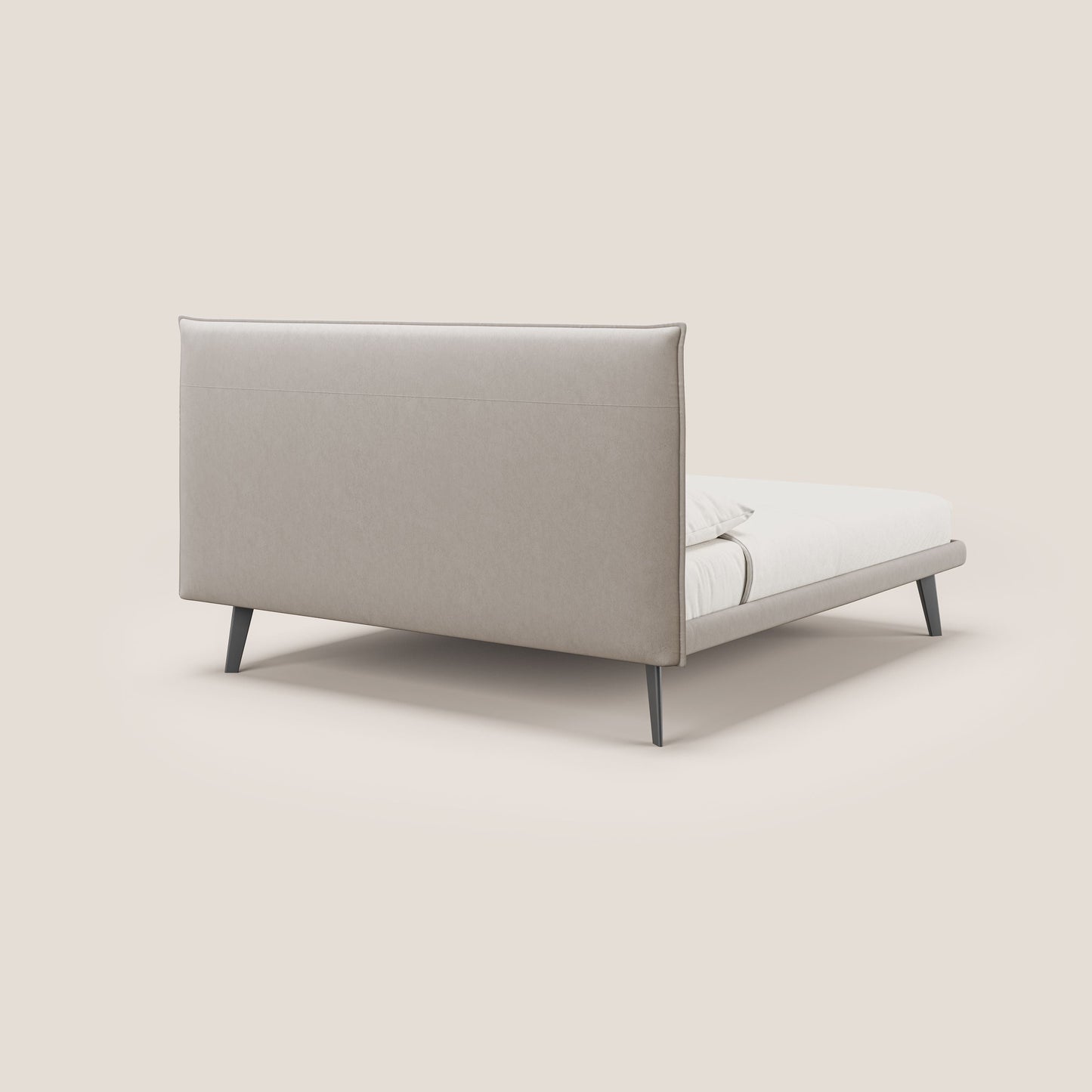 Brigitte letto con testata trapuntata piedi alti in mogano e tessuto impermeabile T09 tortora 