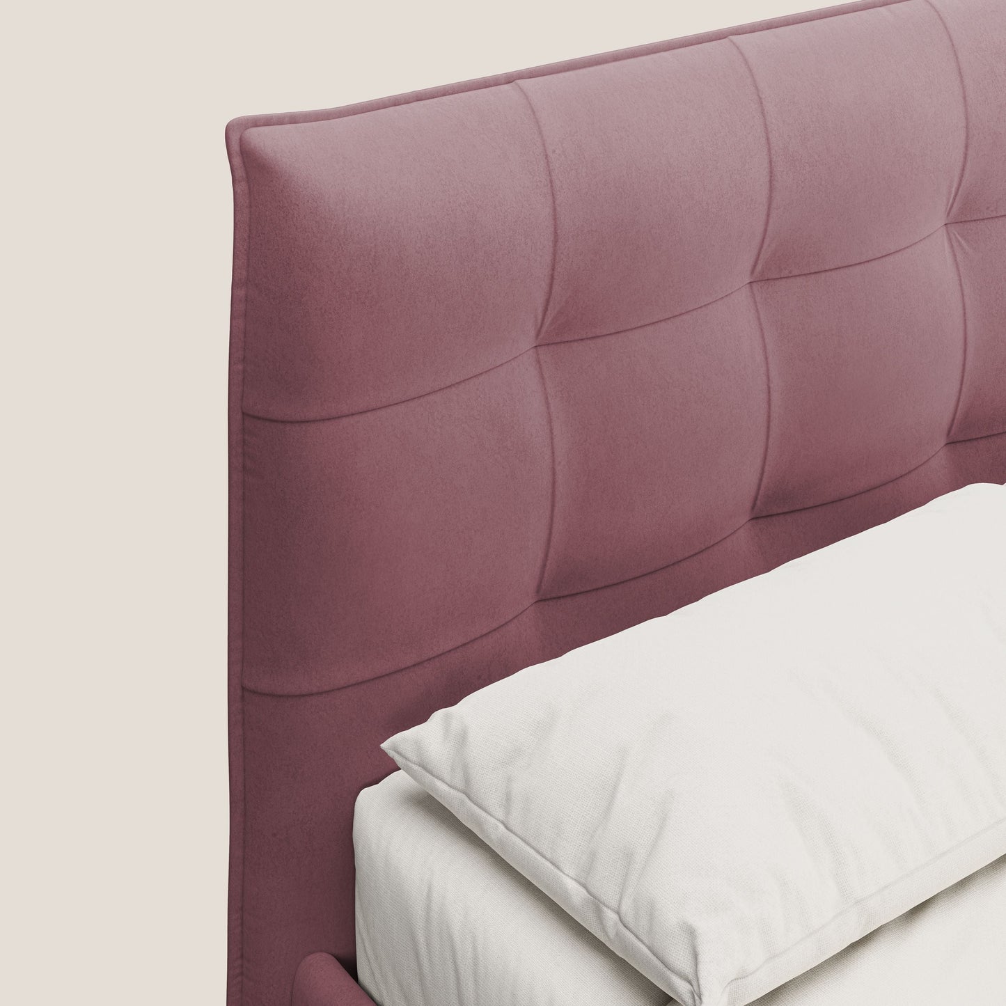 Brigitte letto con testata trapuntata piedi alti in mogano e tessuto impermeabile T09 salmone 