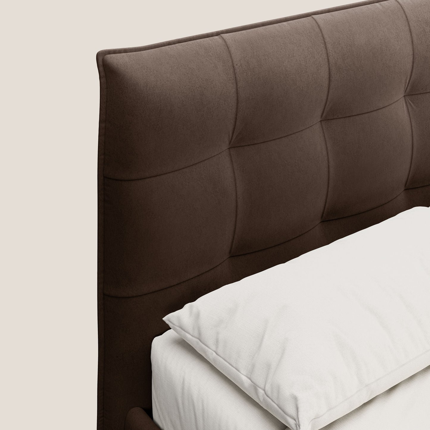 Brigitte letto con testata trapuntata piedi alti in mogano e tessuto impermeabile T09 marrone 