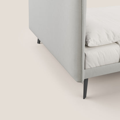 Brigitte letto con testata trapuntata piedi alti in mogano e tessuto impermeabile T09 panna 