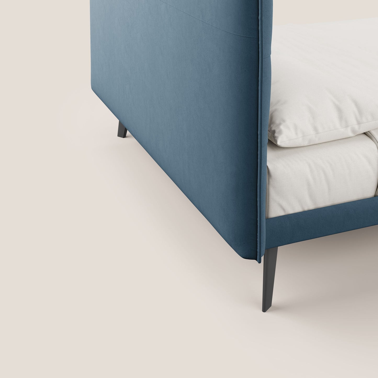 Brigitte letto con testata trapuntata piedi alti in mogano e tessuto impermeabile T09 blu 