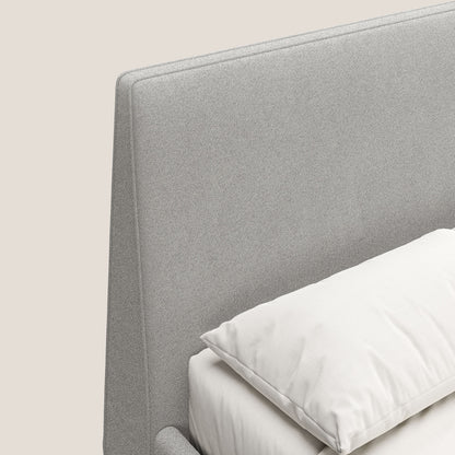 Dorotea letto imbottito con piedi in legno in morbido bouclé impermeabile T07 grigio 